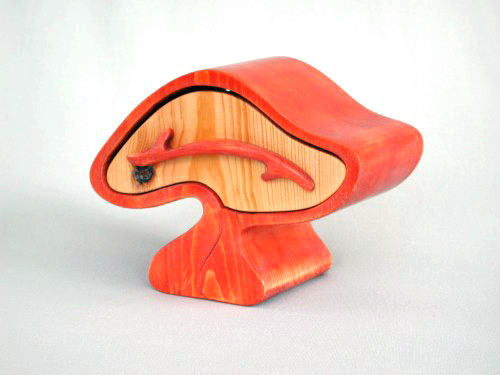 Free-form sculptured boxes by Kathy Sawada, Toronto, Canada